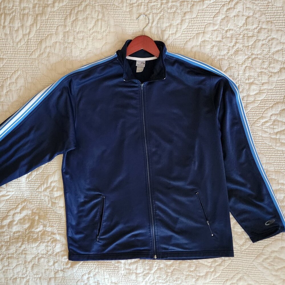 Champion Men's Blue zip up sweater sz XL